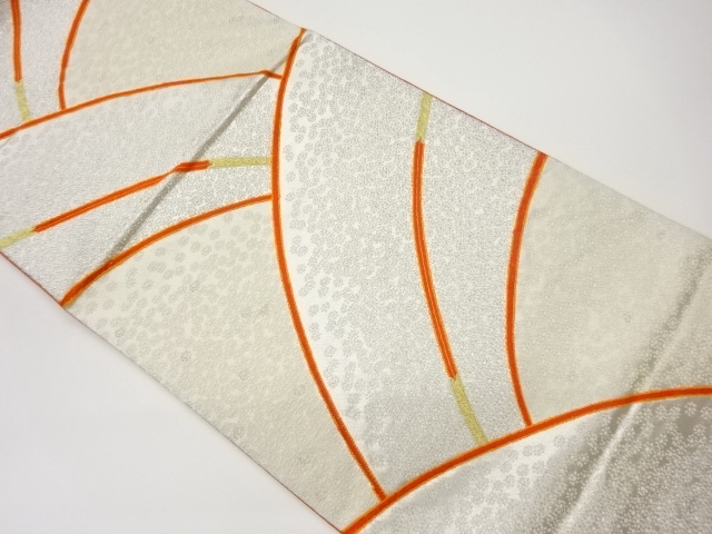 リサイクル　曲線に花々模様織出し袋帯